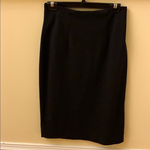 HALOGEN Woman black pencil skirt size 4 - Picture 2 of 4
